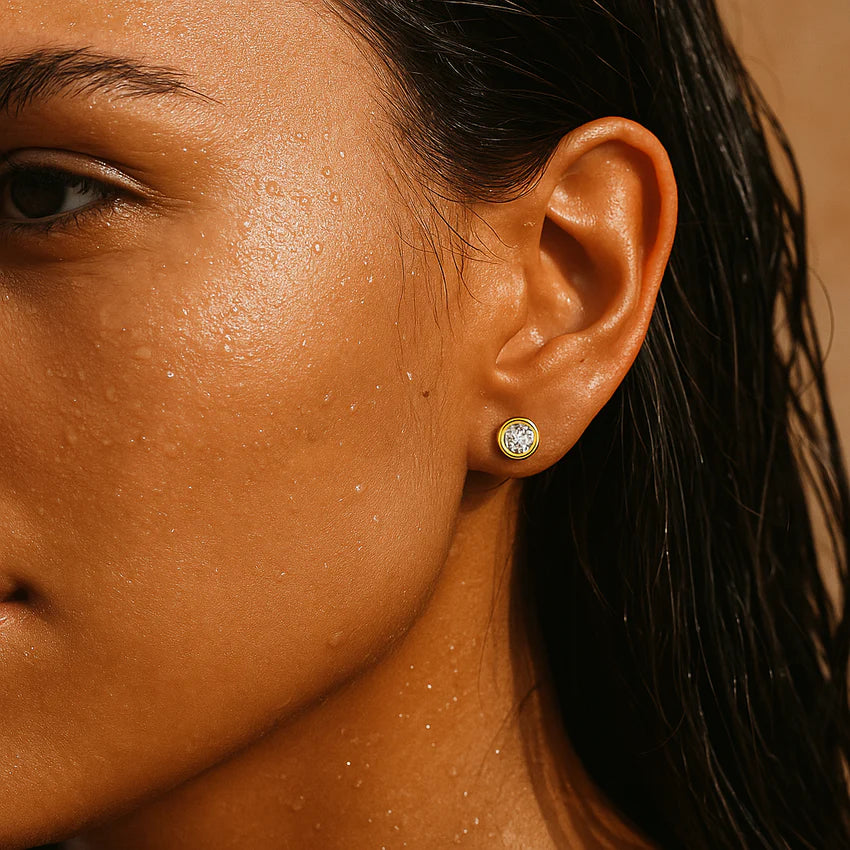 Cateana Bezel Stud Earring | Gold