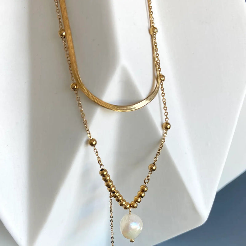 Lili Necklace