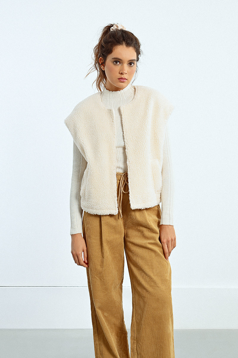 Ivory Faux Fur Sleeveless Jacket