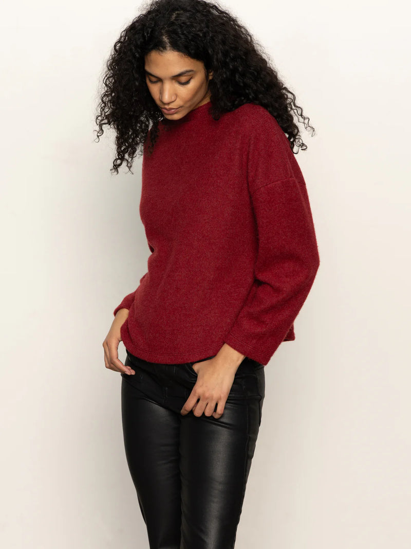 Change of Pace Top | Crimson