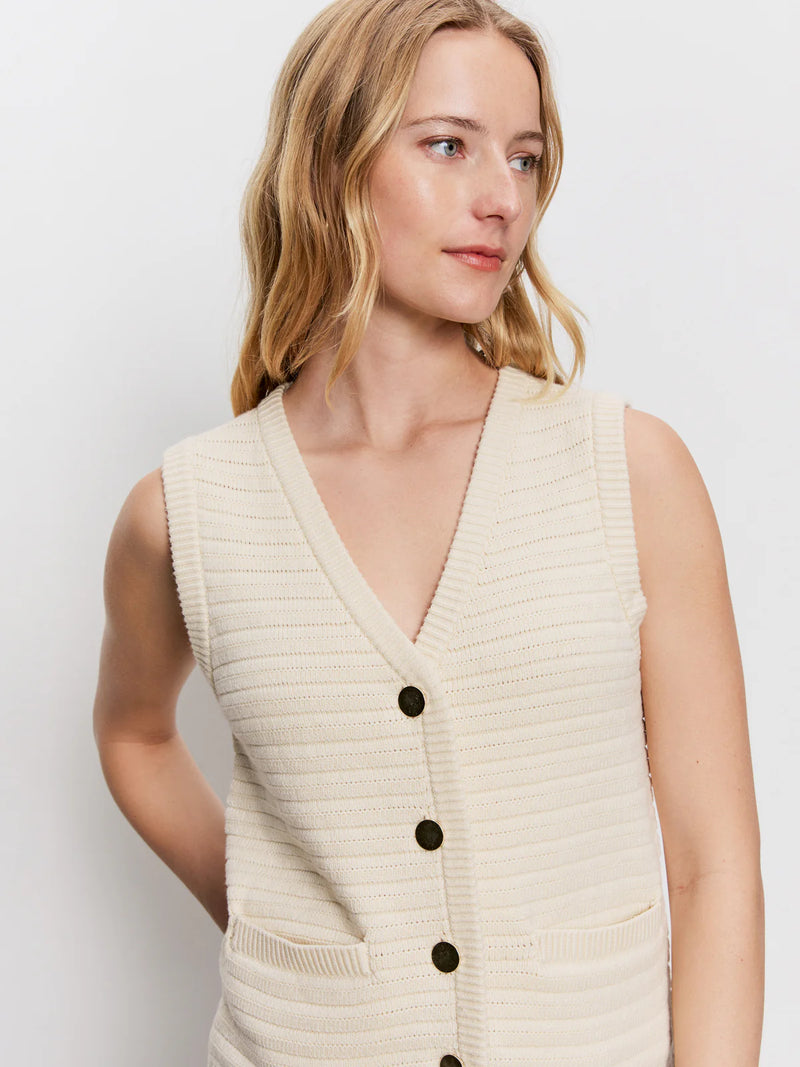 Textured Sweater Vest | Macrame