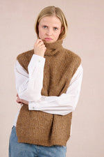 Open Sleeved Sweater Vest | Camel