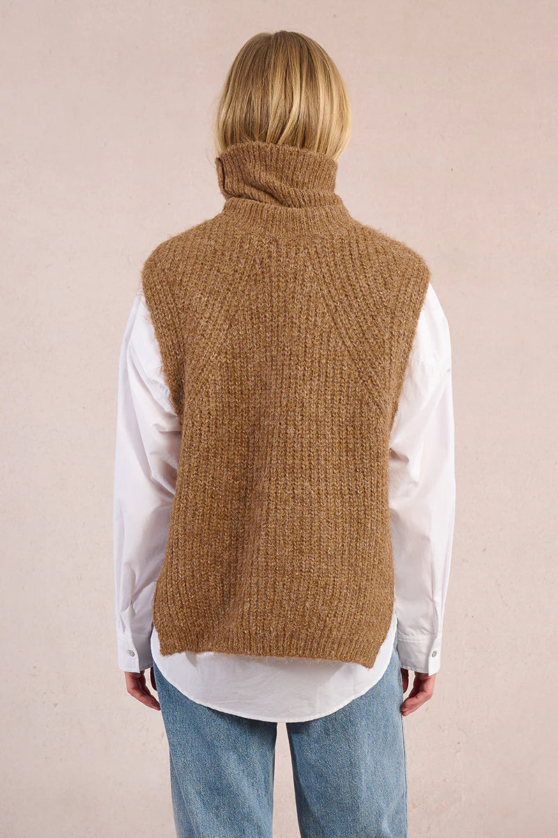 Open Sleeved Sweater Vest | Camel