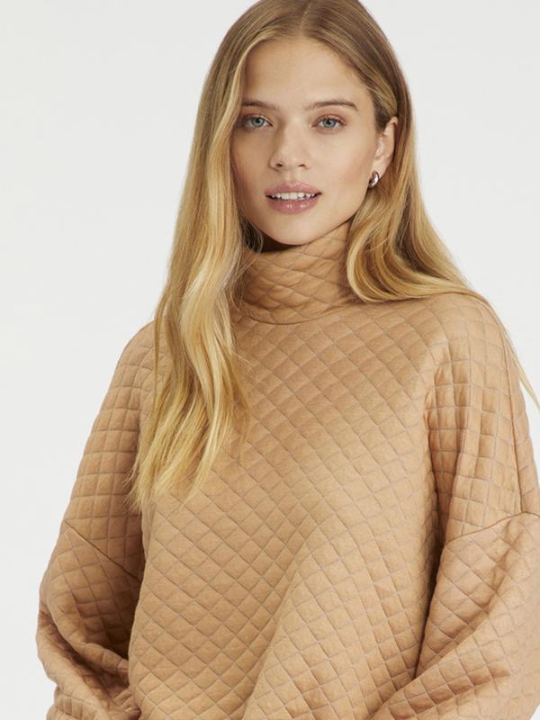 Starry Eyes Quilted Popover Maple