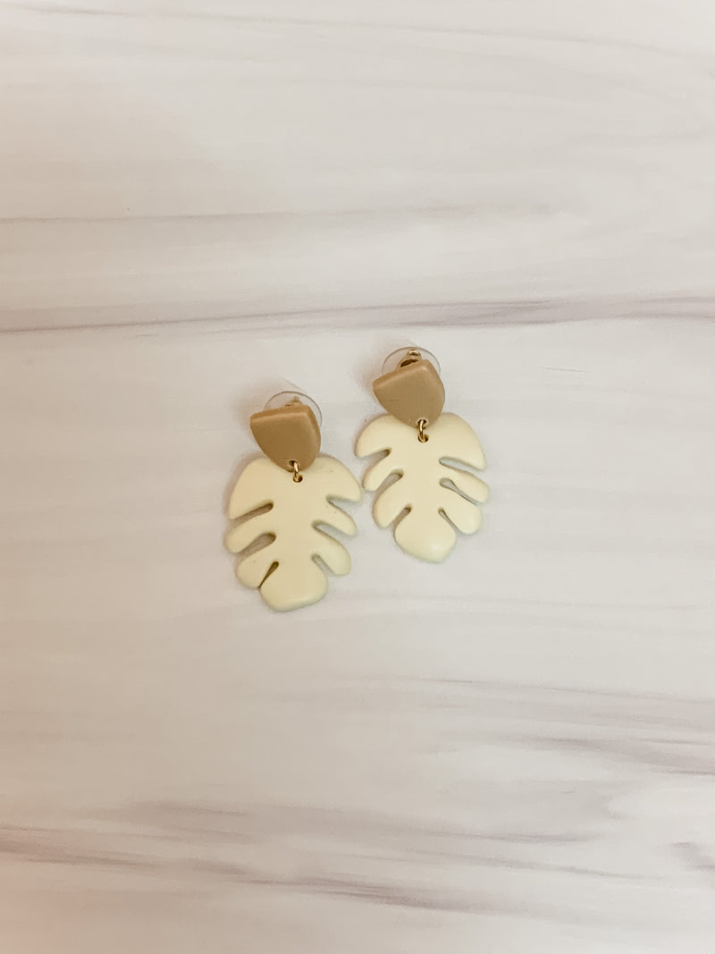 Clay Palm Leaf Earrings | Ivory